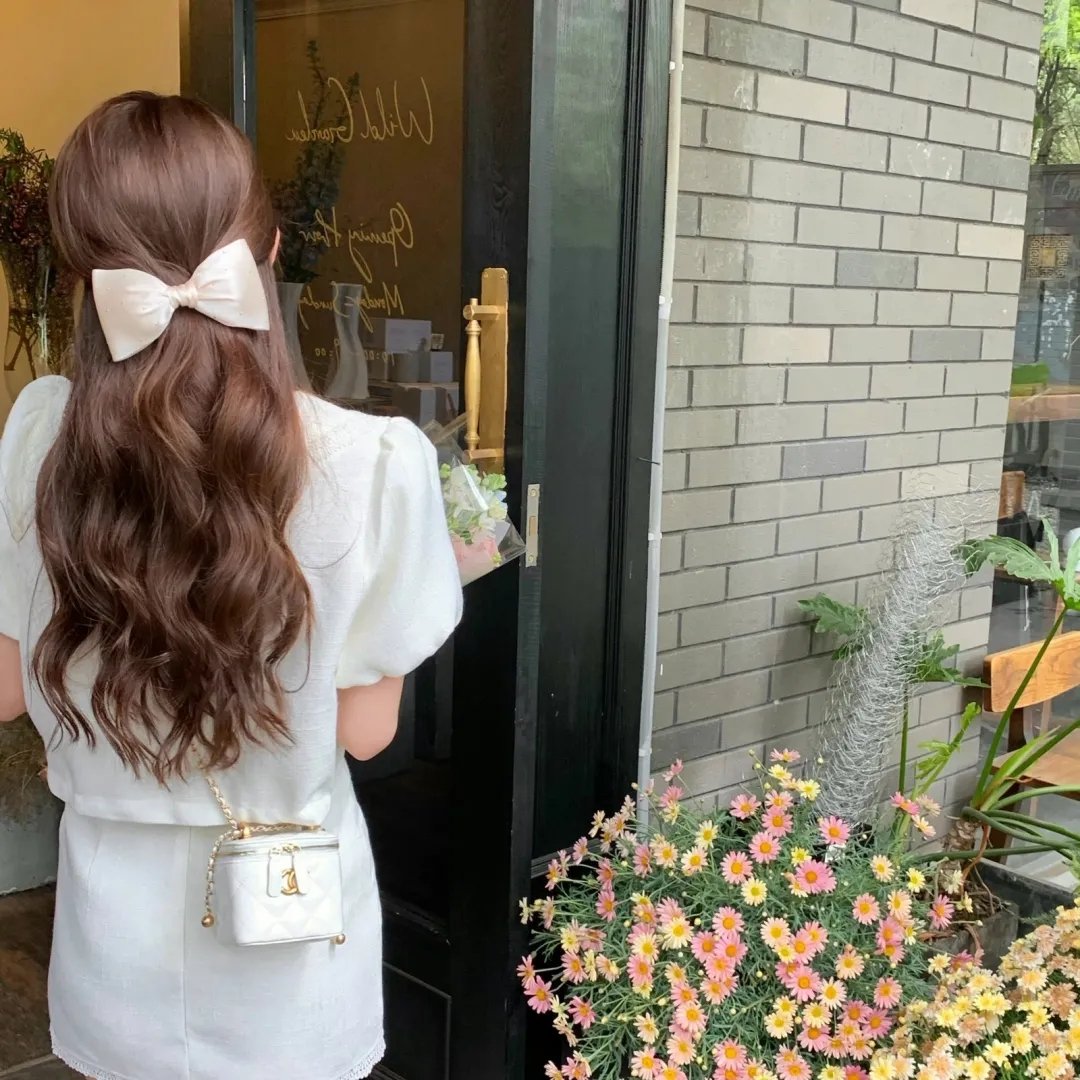 前程似锦的女孩